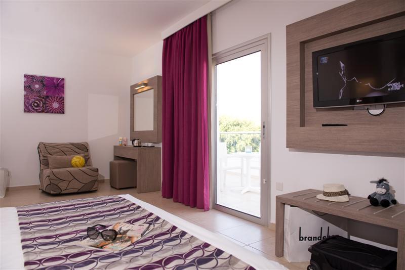 New Famagusta Hotel & Suites Ajía Nápa Eksteriør bilde