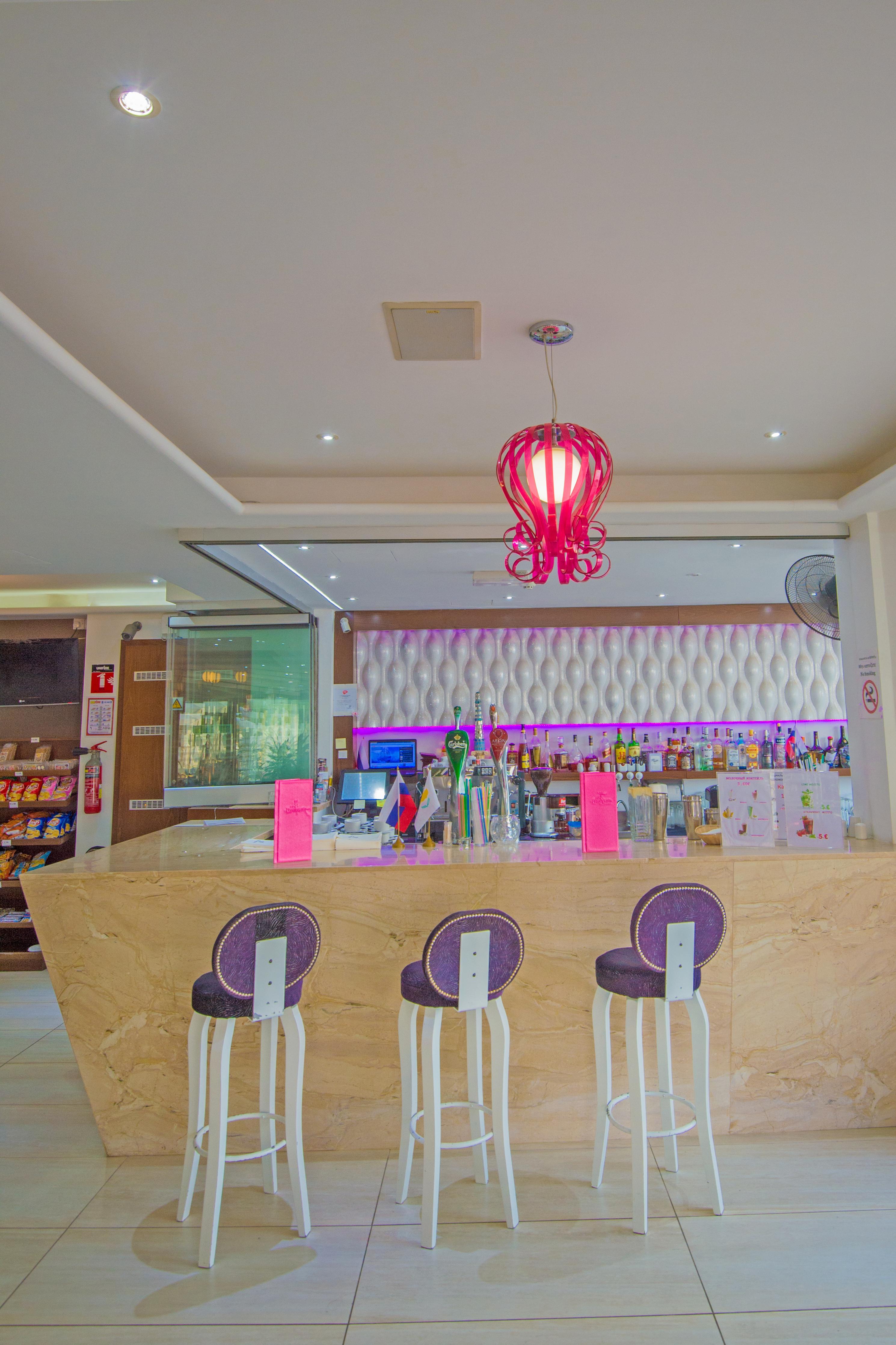 New Famagusta Hotel & Suites Ajía Nápa Eksteriør bilde