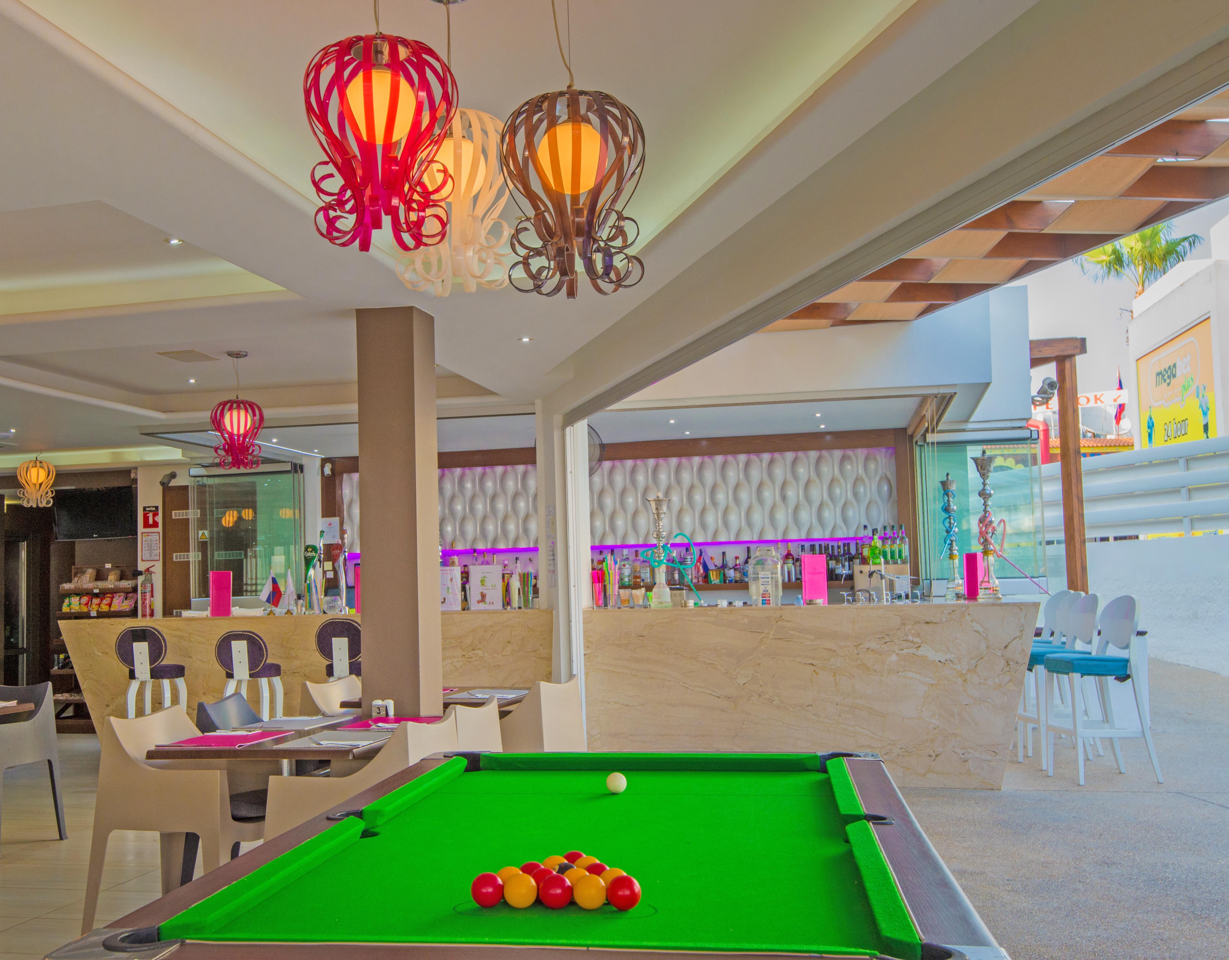New Famagusta Hotel & Suites Ajía Nápa Eksteriør bilde