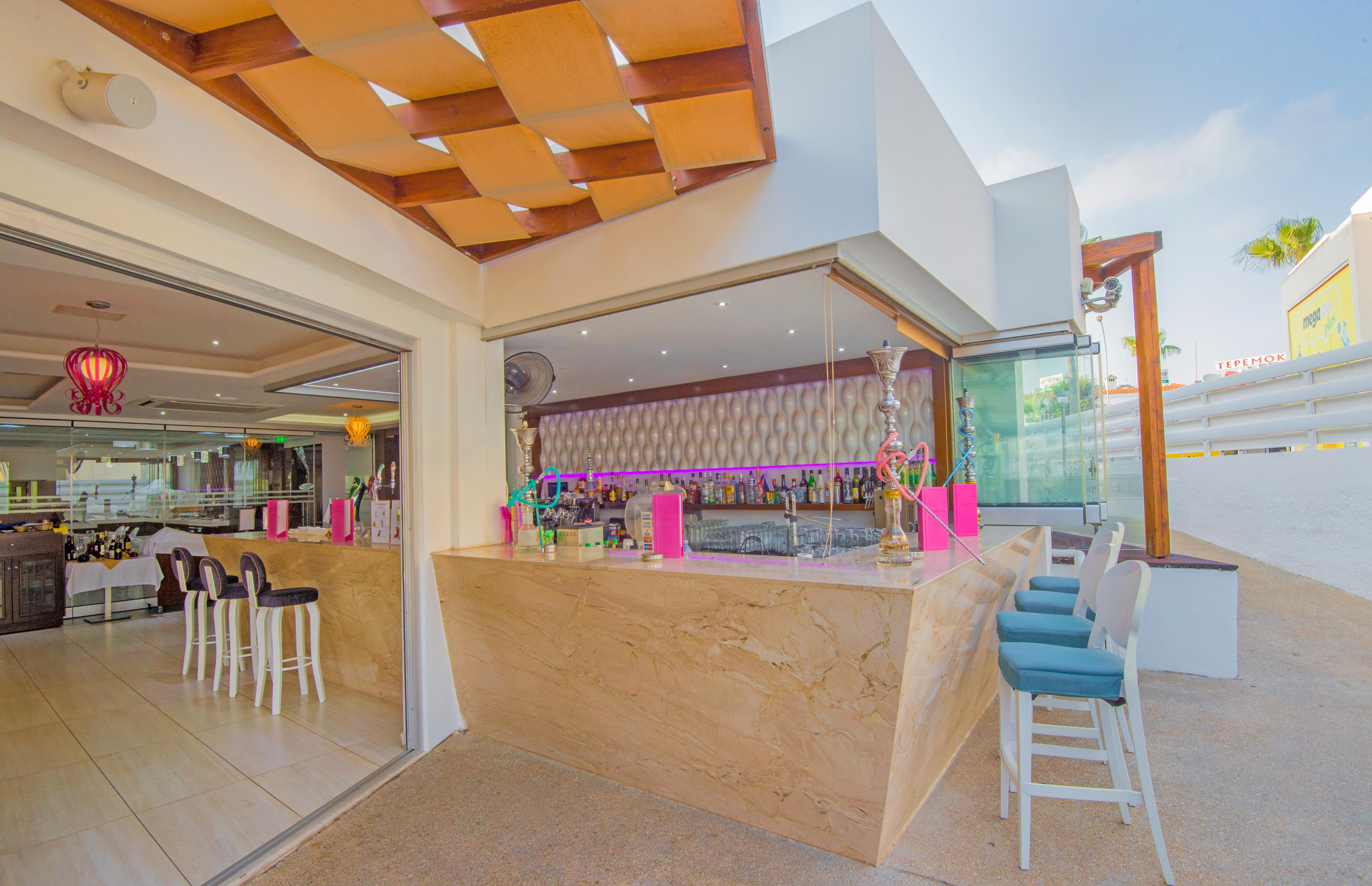 New Famagusta Hotel & Suites Ajía Nápa Eksteriør bilde