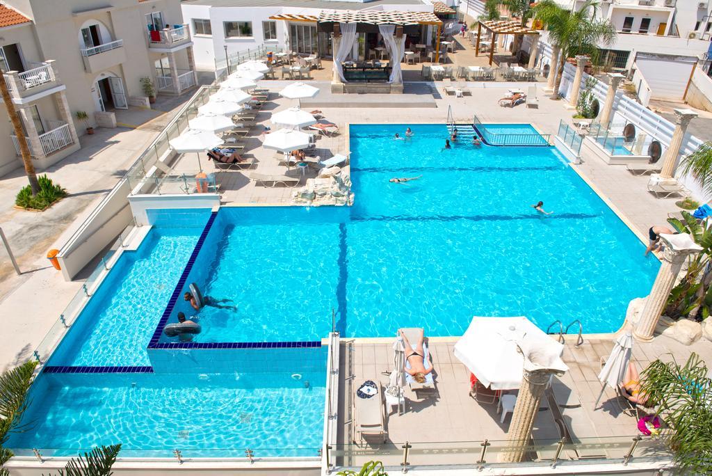 New Famagusta Hotel & Suites Ajía Nápa Eksteriør bilde