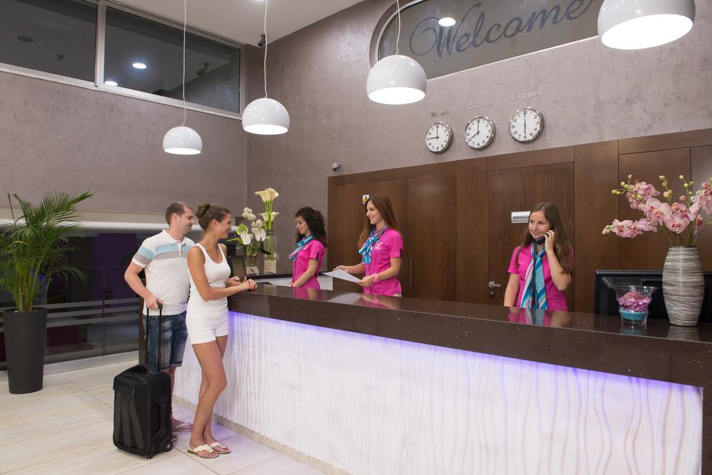 New Famagusta Hotel & Suites Ajía Nápa Eksteriør bilde